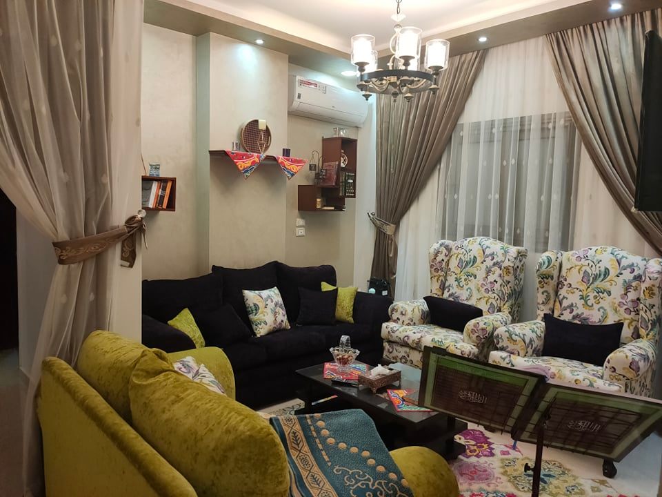 شقة للبيع 125 متر واجهه بحرية تشطيب هاي سوبر لوكس خلف إدارة الجامعة و بالقرب من طريق ناجي شتله من شركة الوسيط العقارية بشبين الكوم