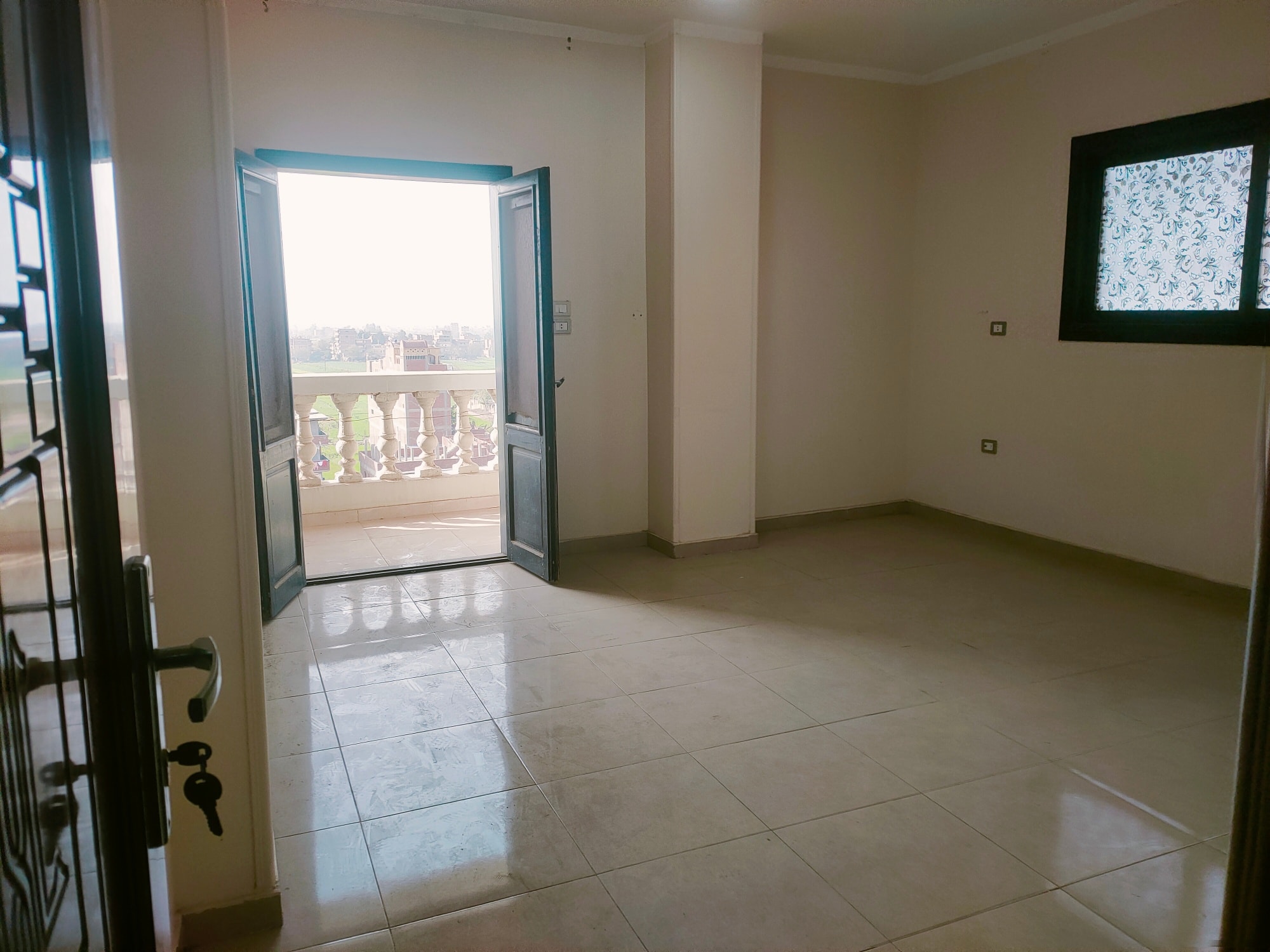 شقة ايجار 145 متر سوبر لوكس دور سابع ف برج بأسانسير ع الرئيسى مباشرة بالقرب من كليه الهندسه من شركة الوسيط العقارية بشبين الكوم