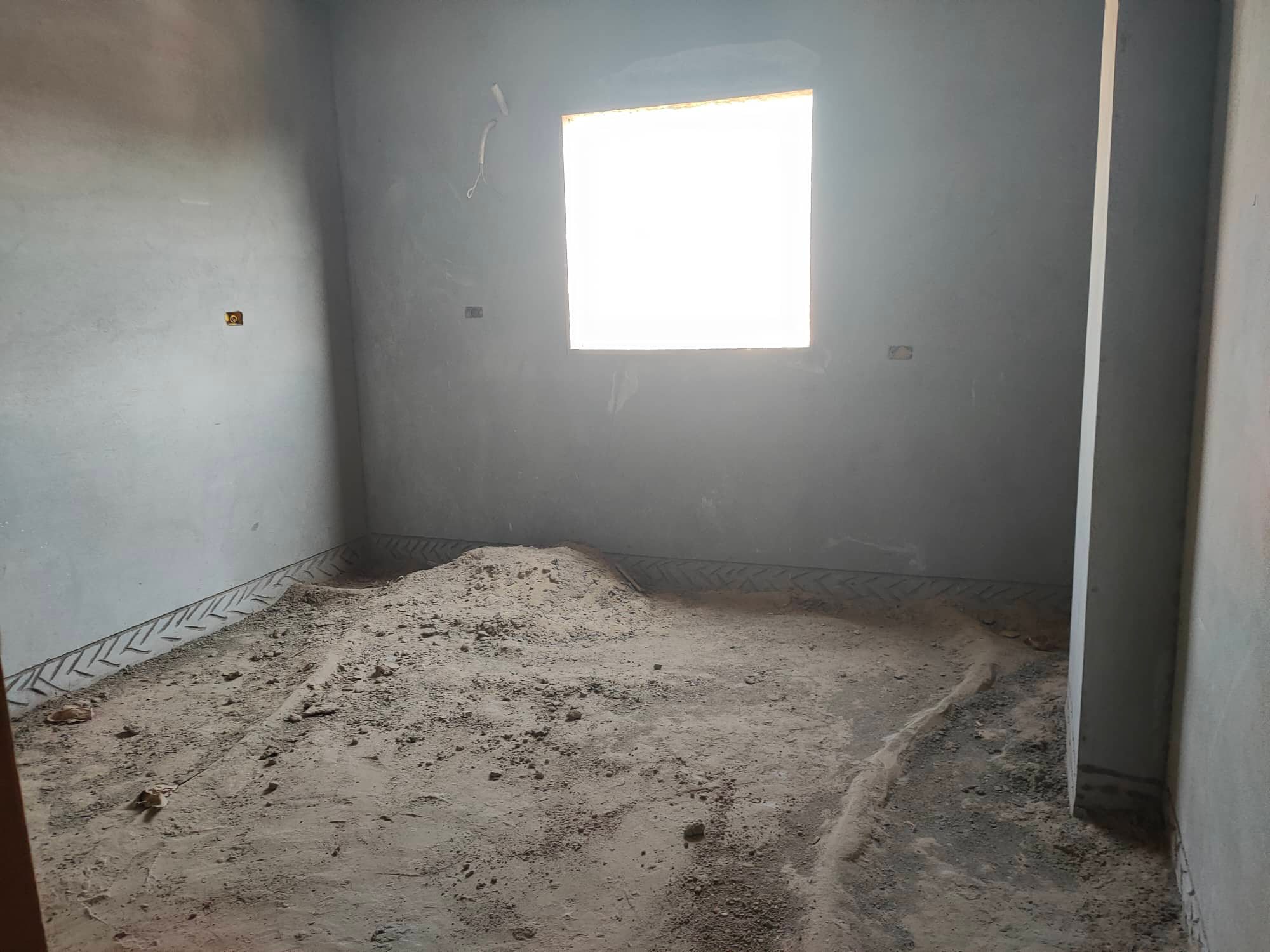 شقة للبيع 145 متر نص تشطيب ف برج بأسانسير بالقرب من مدرسه صلاح خطاب ف طريق ميت خاقان من شركة الوسيط العقارية بشبين الكوم