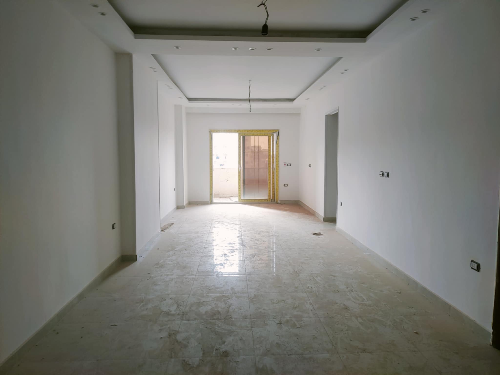 شقة للبيع 159 متر تشطيب سوبر لوكس ع الفنش الاخير ف برج جديد بالقرب من مدرسه صلاح خطاب بطريق ميت خاقان من شركة الوسيط العقارية بشبين الكوم