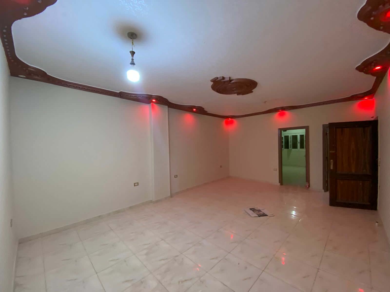 شقة ايجار 125 متر تشطيب سوبر لوكس دور خامس ف عمارة بأسانسير خلف سولو بلازا من شركة الوسيط العقارية بشبين الكوم