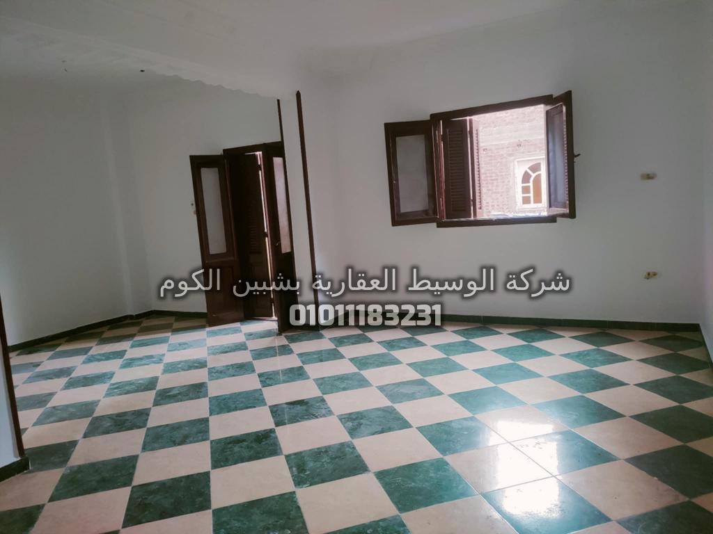 شقة للبيع 125 متر تشطيب سوبر لوكس بالقرب من عبدالرازق للشكمانات بشارع السجن البر الشرقى من شركة الوسيط العقارية بشبين الكوم